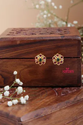Goldtone Tiny Motif Stud