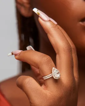 Ola Natural Diamond & Moissanite Pear Cut Bride Set